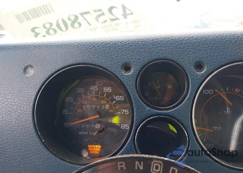 1989 Chevrolet G20 из США, поврежденный, VIN 1GCEG25H6K7101176